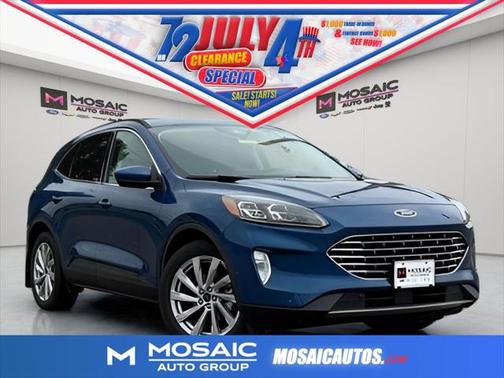 2022 Ford Escape Titanium