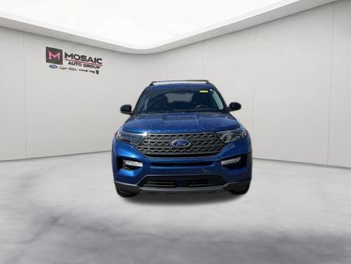 Atlas Blue Metallic 2022 Ford Explorer XLT
