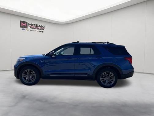 Atlas Blue Metallic 2022 Ford Explorer XLT