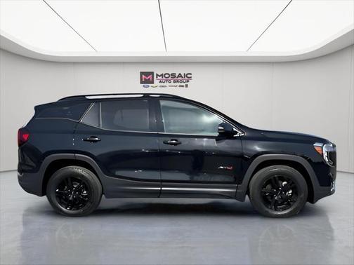2023 GMC Terrain AWD AT4