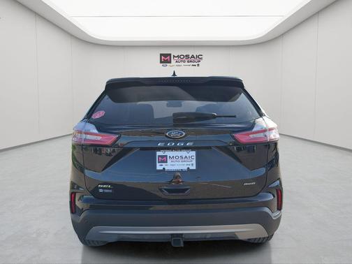 Agate Black Metallic 2024 Ford Edge SEL