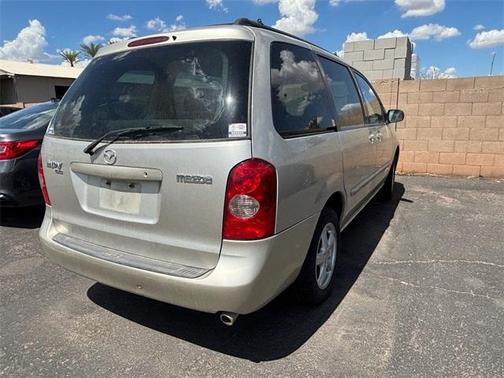 2003 Mazda MPV 
