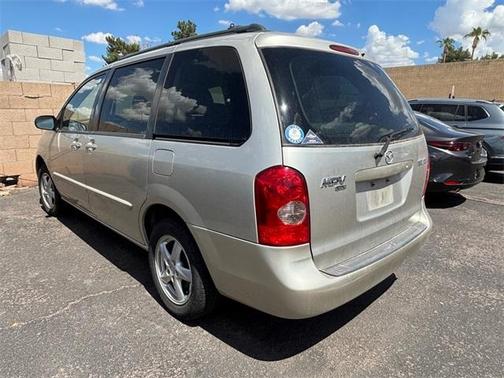 2003 Mazda MPV 