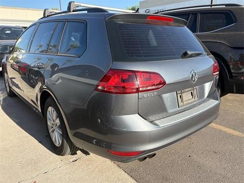 2016 Volkswagen Golf SportWagen TSI S 4-Door