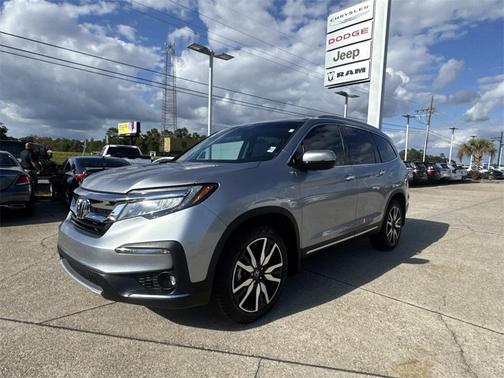 2022 Honda Pilot Touring 7-Passenger