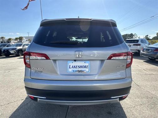 2022 Honda Pilot Touring 7-Passenger