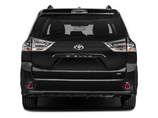 2017 Toyota Sienna SE