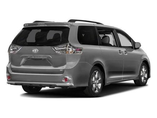 2017 Toyota Sienna SE