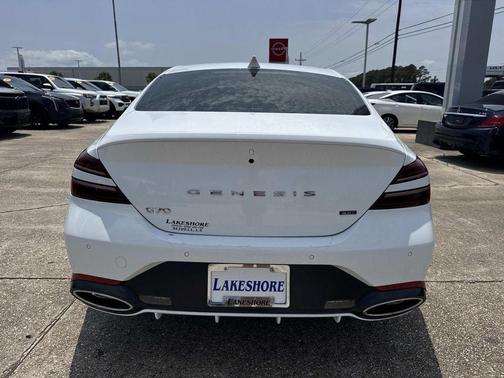 White 2023 Genesis G70 3.3T