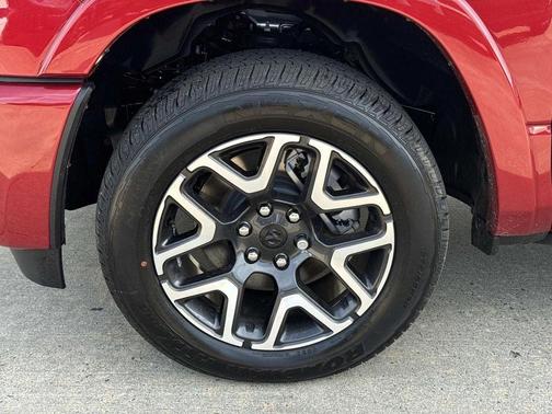 Molten Red Pearlcoat 2026 RAM 1500 Laramie