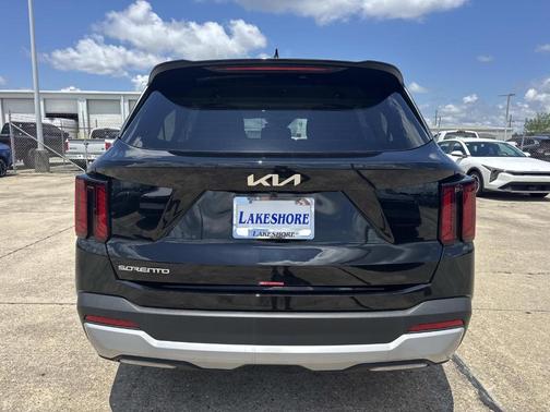 Ebony Black 2026 Kia Sorento LX