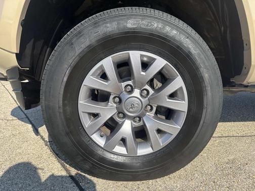 2018 Toyota Tacoma SR5
