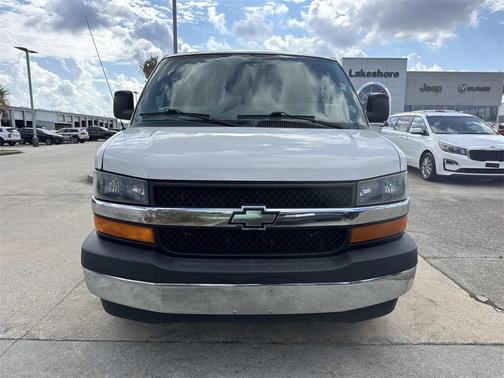 2017 Chevrolet Express 3500 LT