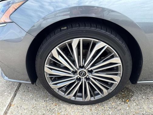 2023 Nissan Altima 2.5 SL