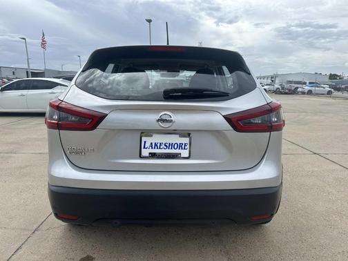 2022 Nissan Rogue Sport S