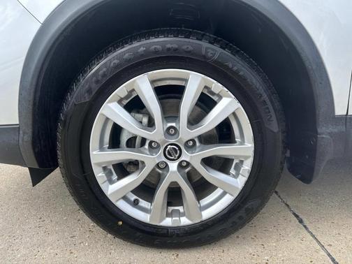 2022 Nissan Rogue Sport S