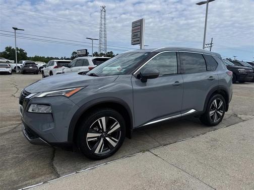 2022 Nissan Rogue SL