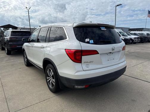 2018 Honda Pilot EX-L w/ Navigation