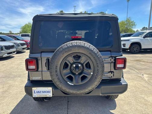 Granite Crystal Clearcoat Metallic 2026 Jeep Wrangler Sport