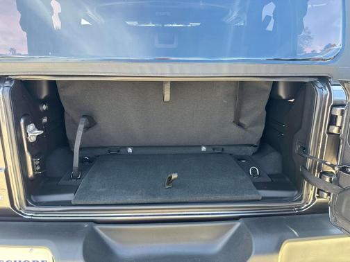 Granite Crystal Clearcoat Metallic 2026 Jeep Wrangler Sport