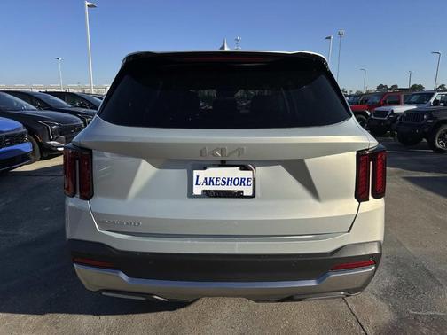 Ivory Silver 2026 Kia Sorento EX