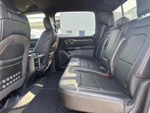 Serrano Red 2026 RAM 1500 RHO