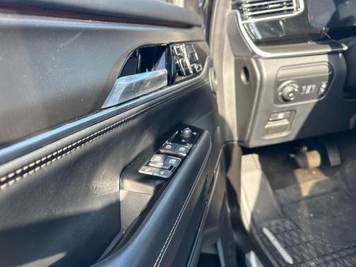 2024 Jeep Grand Wagoneer Series II