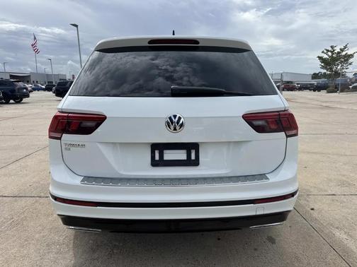 2021 Volkswagen Tiguan 2.0T SE R-Line Black