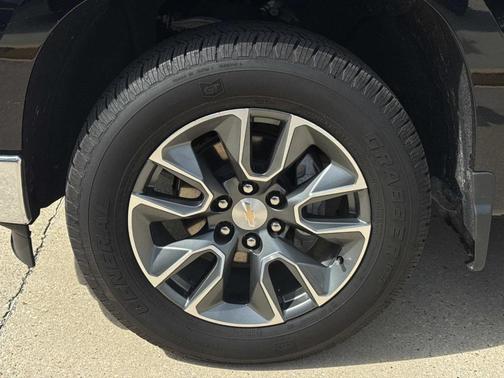 Black 2025 Chevrolet Silverado 1500 LT