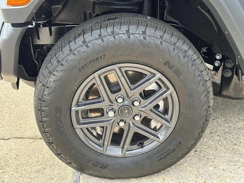 REIGN 2026 Jeep Wrangler Sport