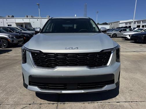 Ivory Silver 2026 Kia Sorento LX