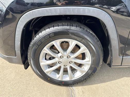 2021 Jeep Cherokee Latitude