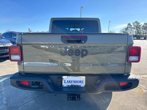 2025 Jeep Gladiator Sport