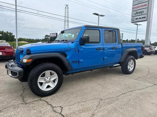 2023 Jeep Gladiator Sport