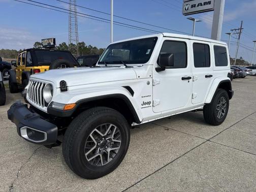 2024 Jeep Wrangler Sahara