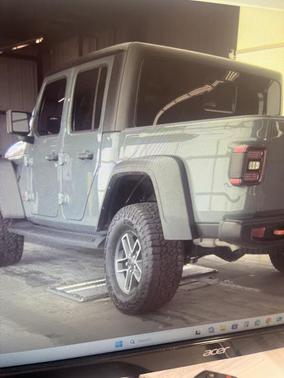 2024 Jeep Gladiator Mojave