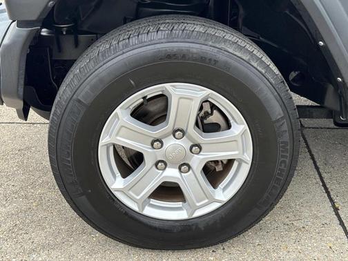 2022 Jeep Wrangler Sport