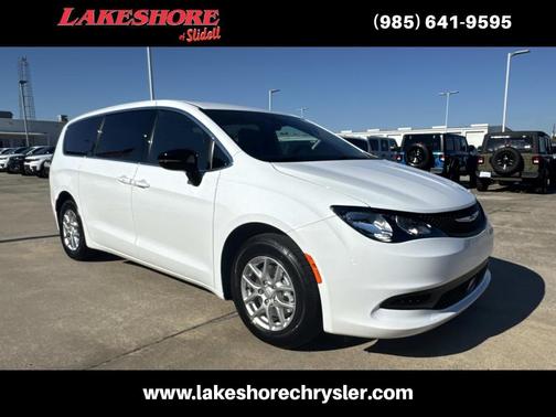 2026 Chrysler Voyager LX