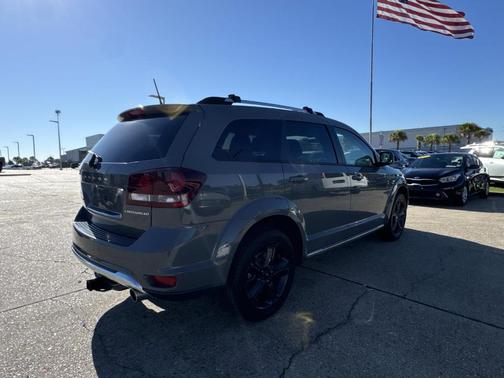 2020 Dodge Journey Crossroad