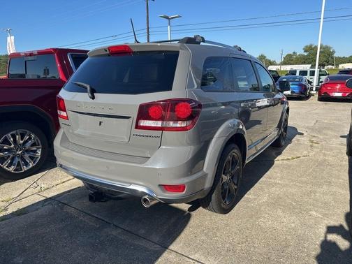 2020 Dodge Journey Crossroad