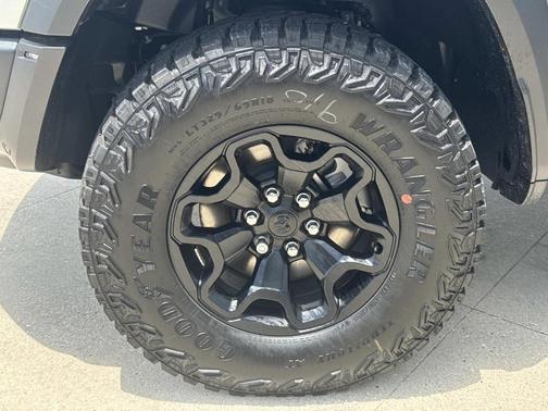 Silver Zynith 2026 RAM 1500 RHO