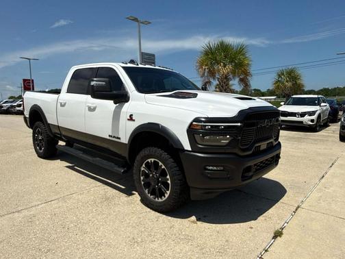 White 2025 RAM 2500 Rebel/Power Wagon