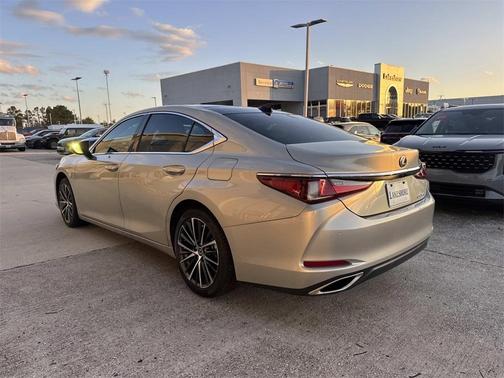 2023 Lexus ES 350 
