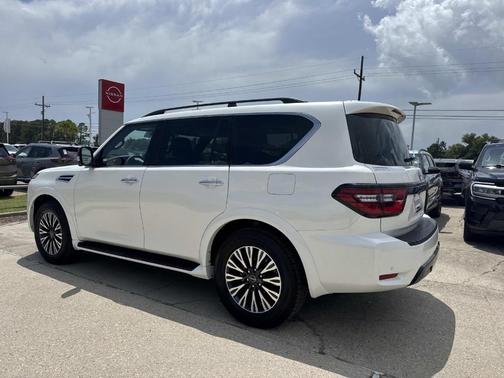 2024 Nissan Armada SL