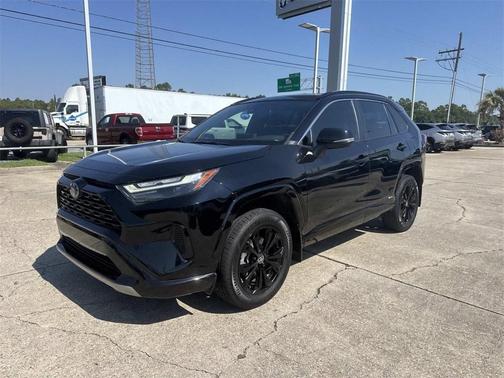 2022 Toyota RAV4 Hybrid SE