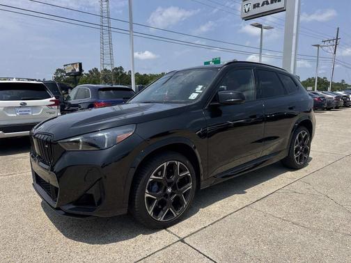 Black 2024 BMW X1 M35i