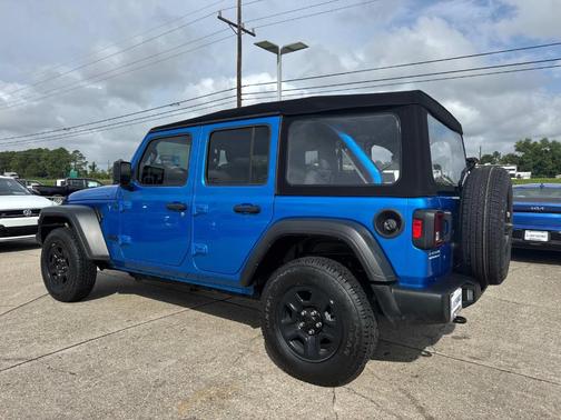 2024 Jeep Wrangler Sport