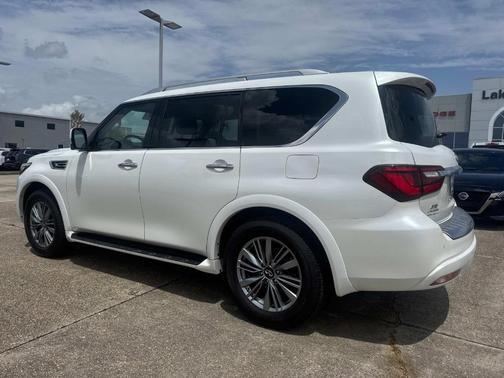 2024 INFINITI QX80 Luxe