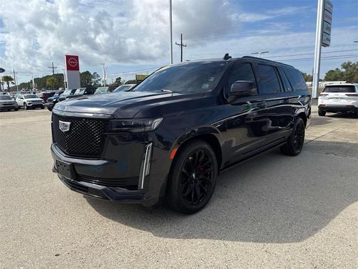 2023 Cadillac Escalade ESV Sport Platinum