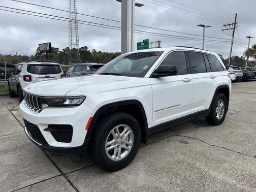 2024 Jeep Grand Cherokee Laredo
